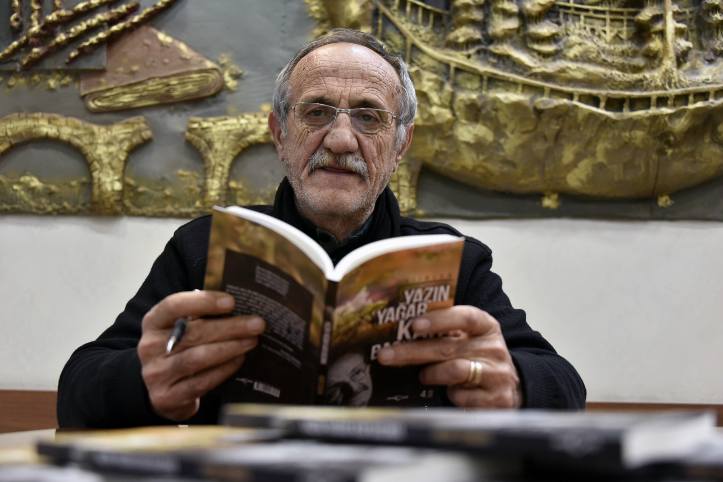 Harşitin tezenesi Hışır Osman’ın şiir kitabı 4.kez basıldı 12