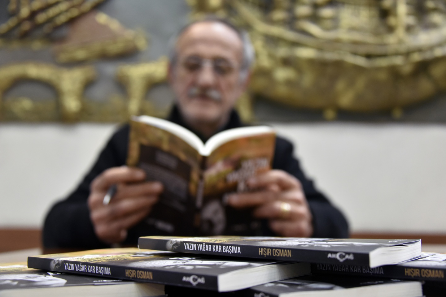 Harşitin tezenesi Hışır Osman’ın şiir kitabı 4.kez basıldı 8