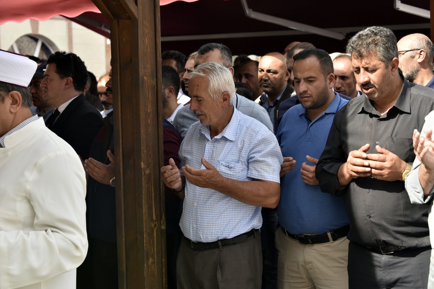 Doğum gününde toprağa verildi 9