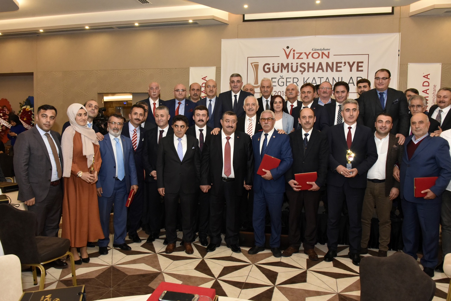 Gümüşhane’ye değer katanlar ödüllerini aldı 80