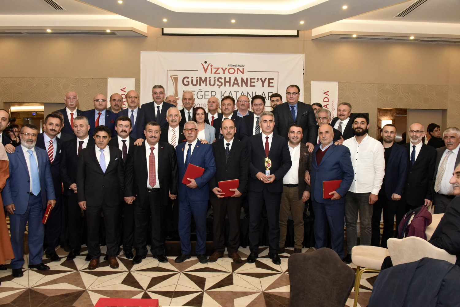 Gümüşhane’ye değer katanlar ödüllerini aldı 78