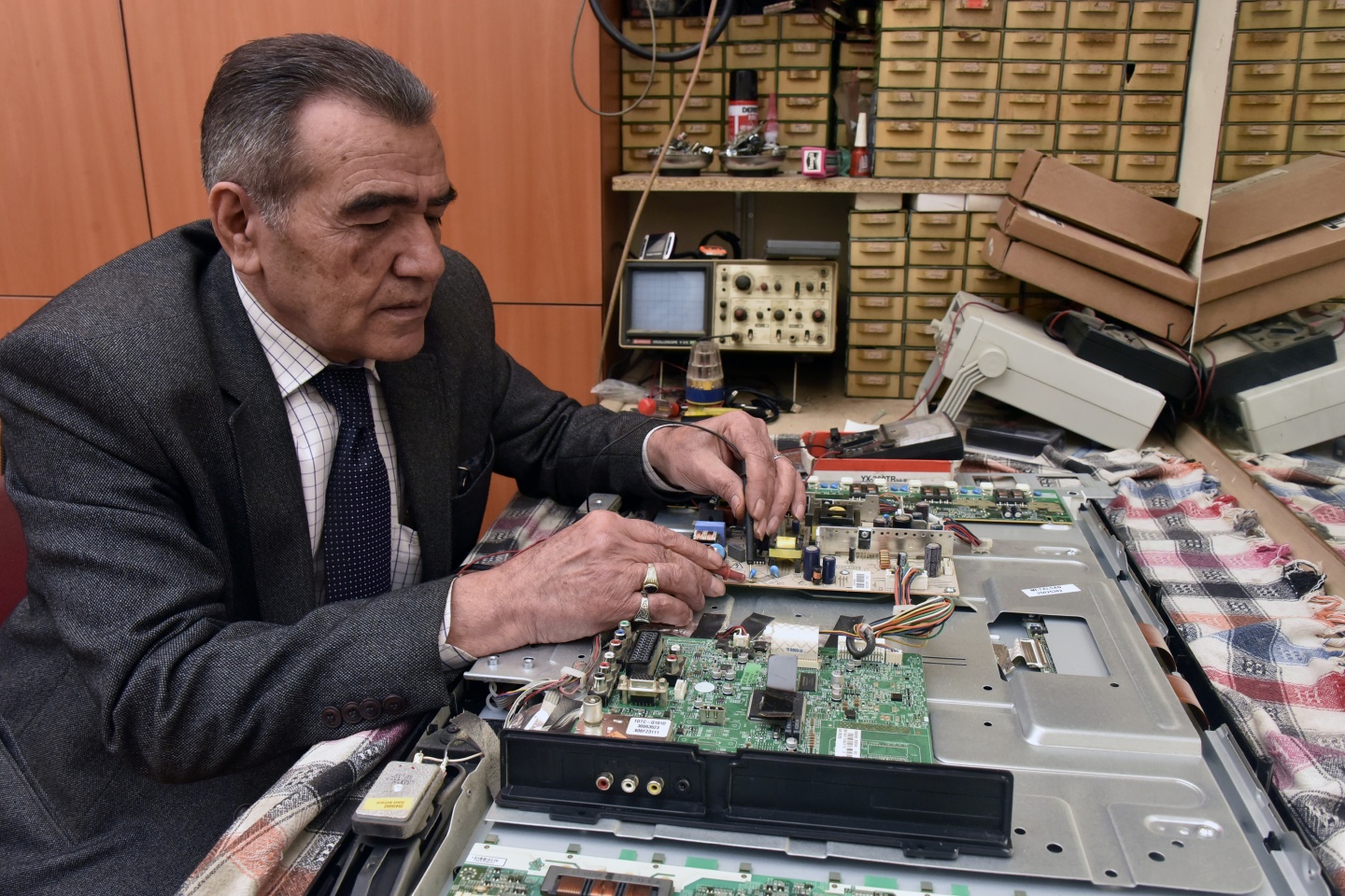 Gümüşhane’den bir Radyocu Nihat Usta geçti 5