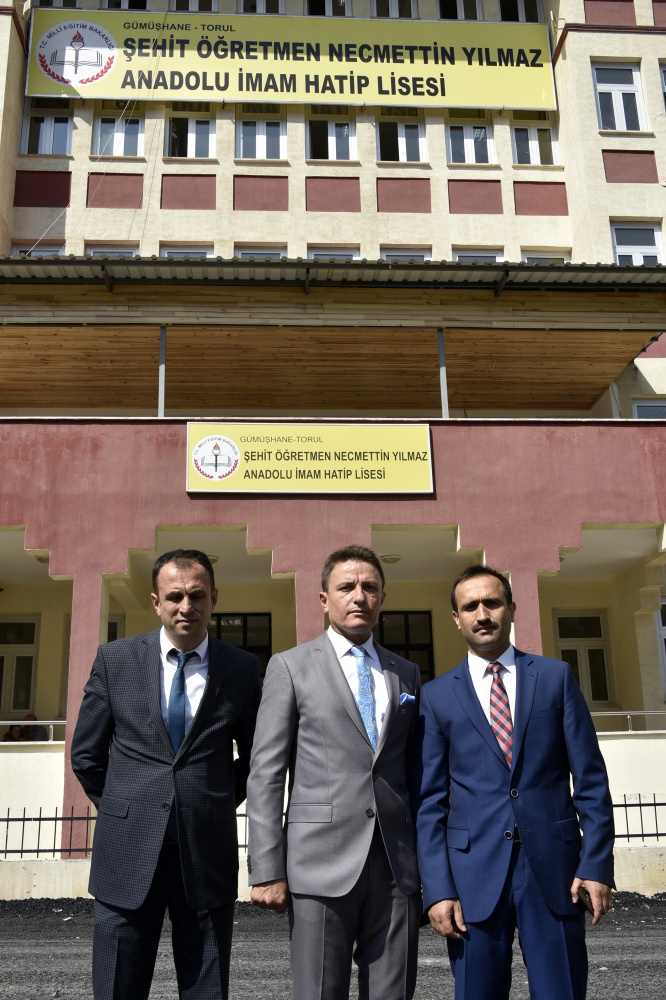 Şehit Öğretmen Necmettin Yılmaz’ın adının verildiği okulda yeni dönem hüzünlü başladı 6