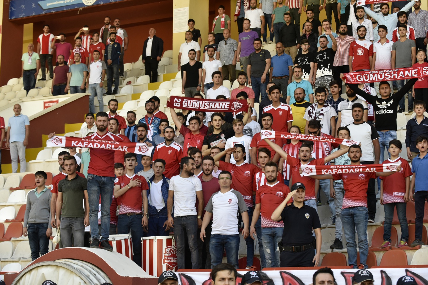 Gümüş’ün keyfi dört dörtlük 6