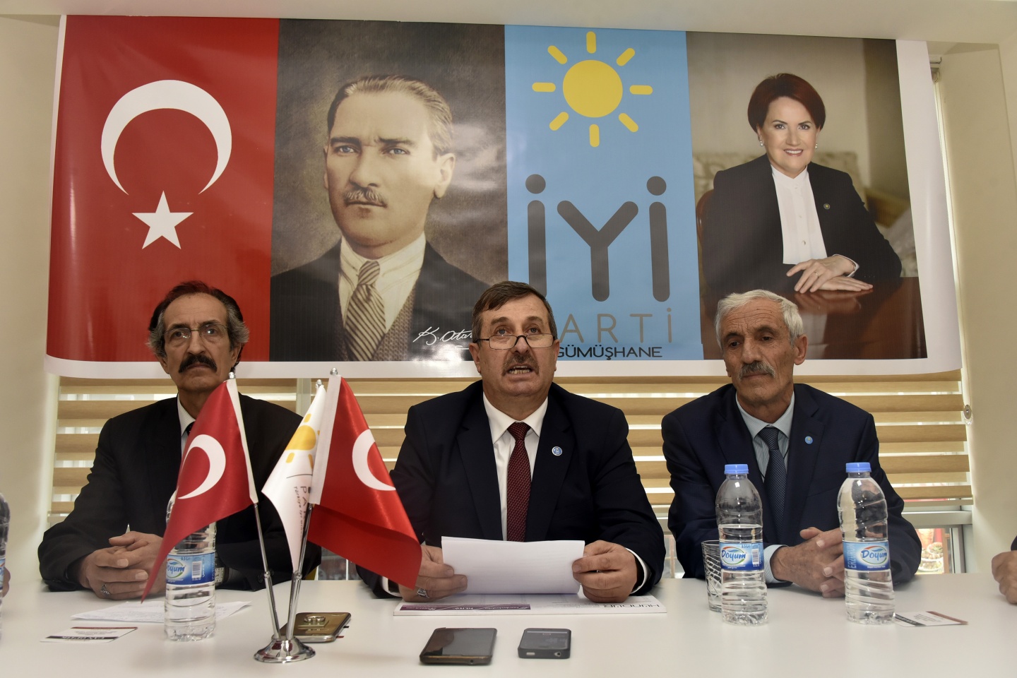 İYİ Parti ilk yönetim kurulu toplantısını yaptı, başkanlık divanını belirledi 11