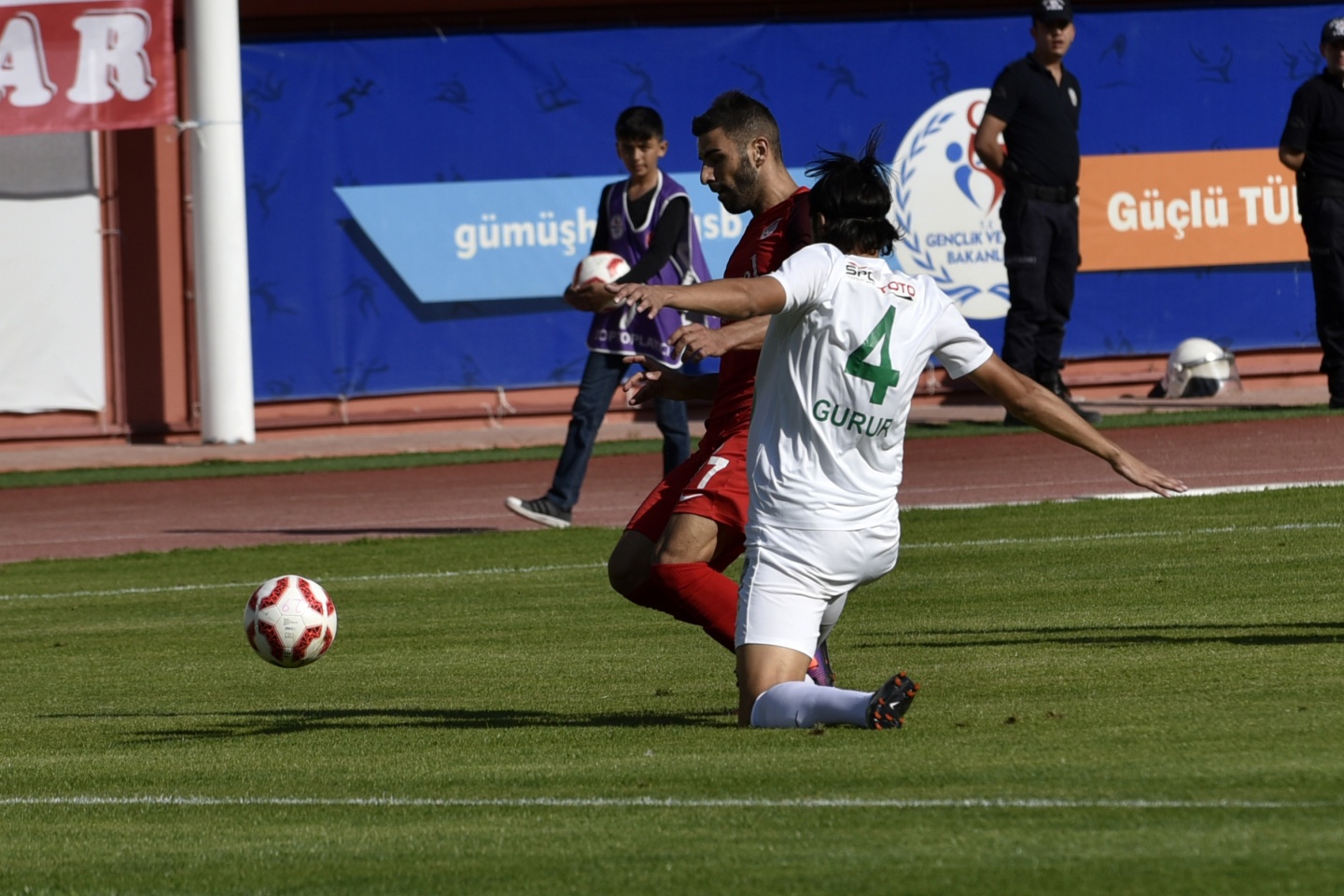 Gümüş’ün keyfi dört dörtlük 30