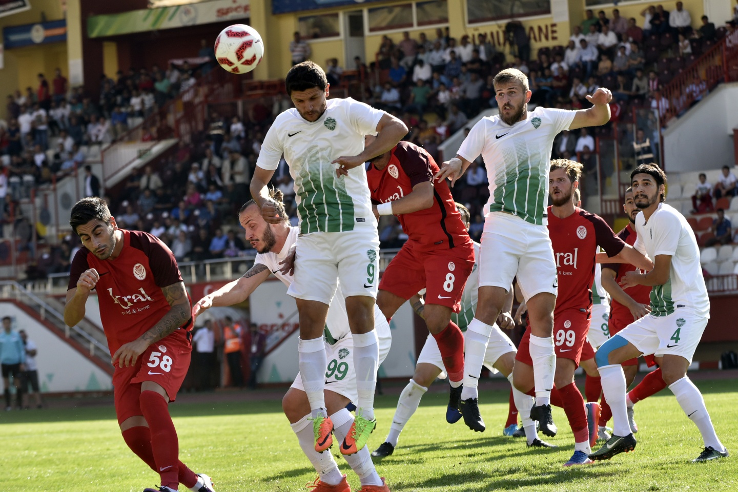 Gümüş’ün keyfi dört dörtlük 32