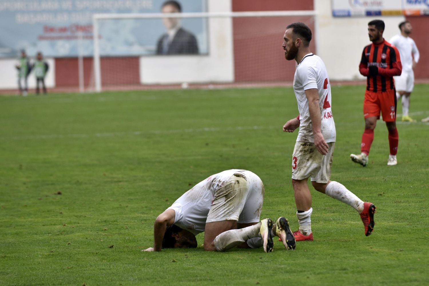 Gümüş'ün galibiyet orucu sona erdi: 1-0 75