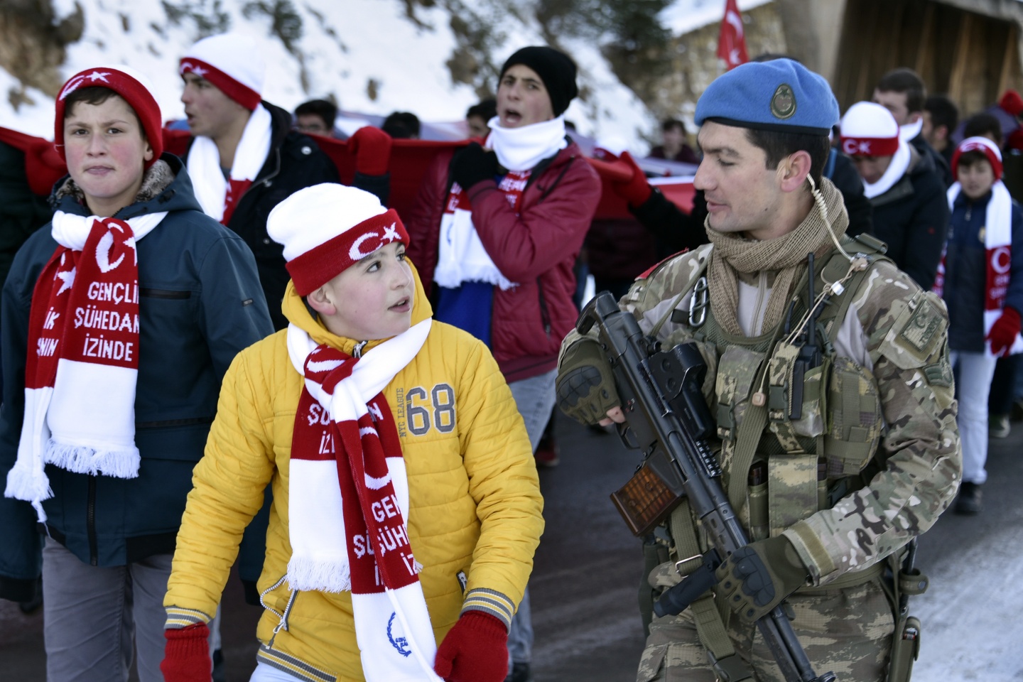 Gümüşhane, Zigana dağında eksi 4 derecede Sarıkamış şehitleri için yürüdü 17