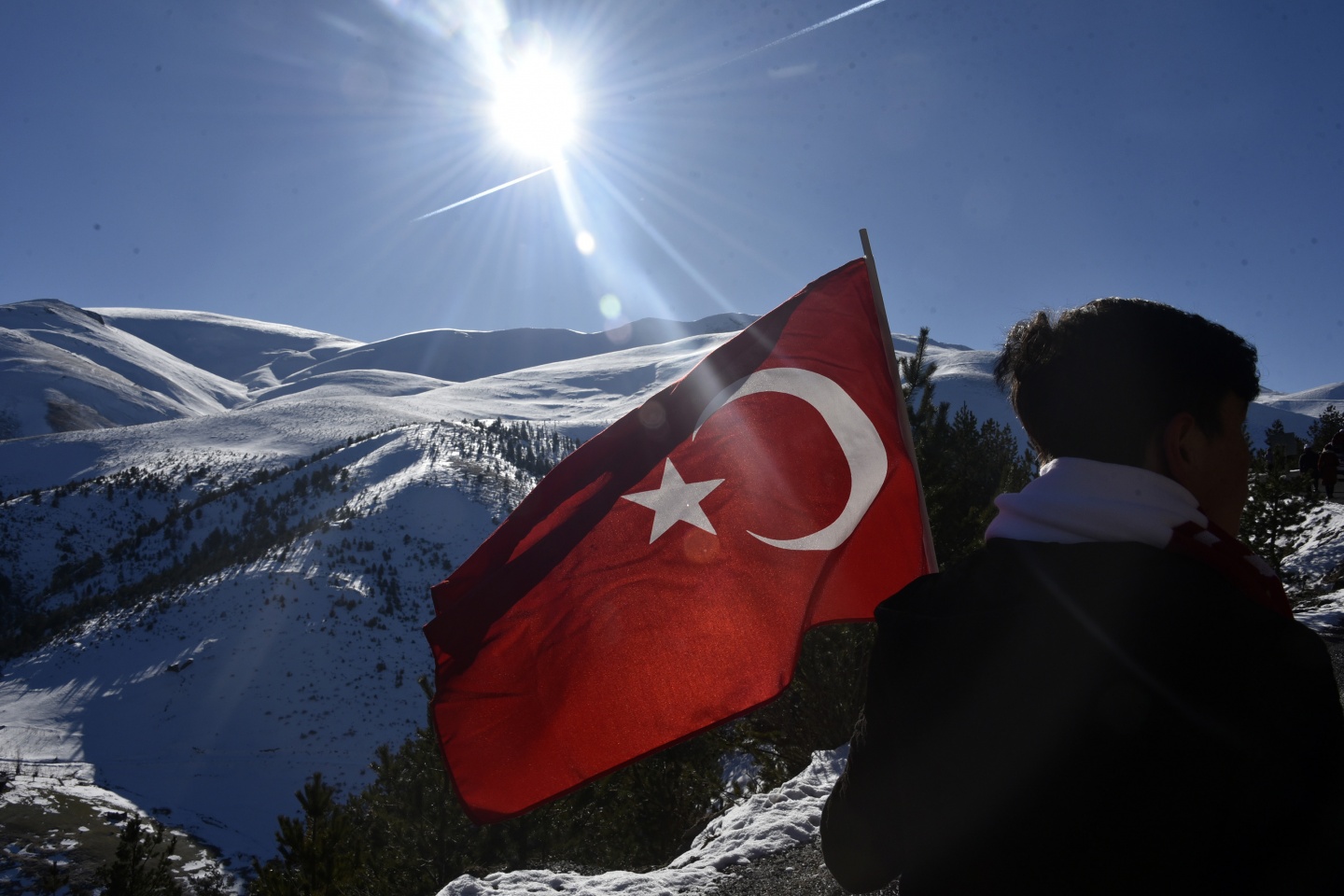 Gümüşhane, Zigana dağında eksi 4 derecede Sarıkamış şehitleri için yürüdü 24