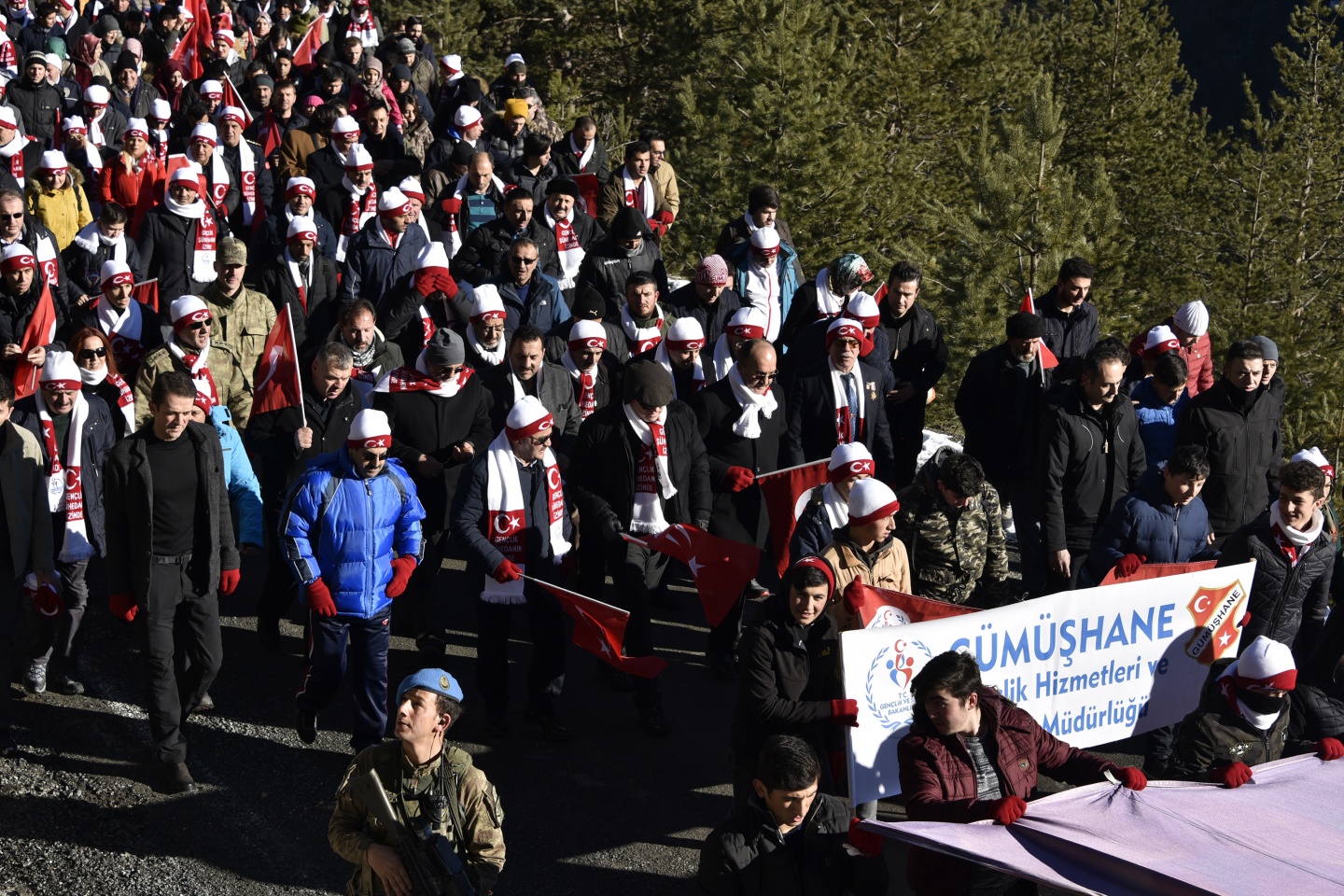Gümüşhane, Zigana dağında eksi 4 derecede Sarıkamış şehitleri için yürüdü 28