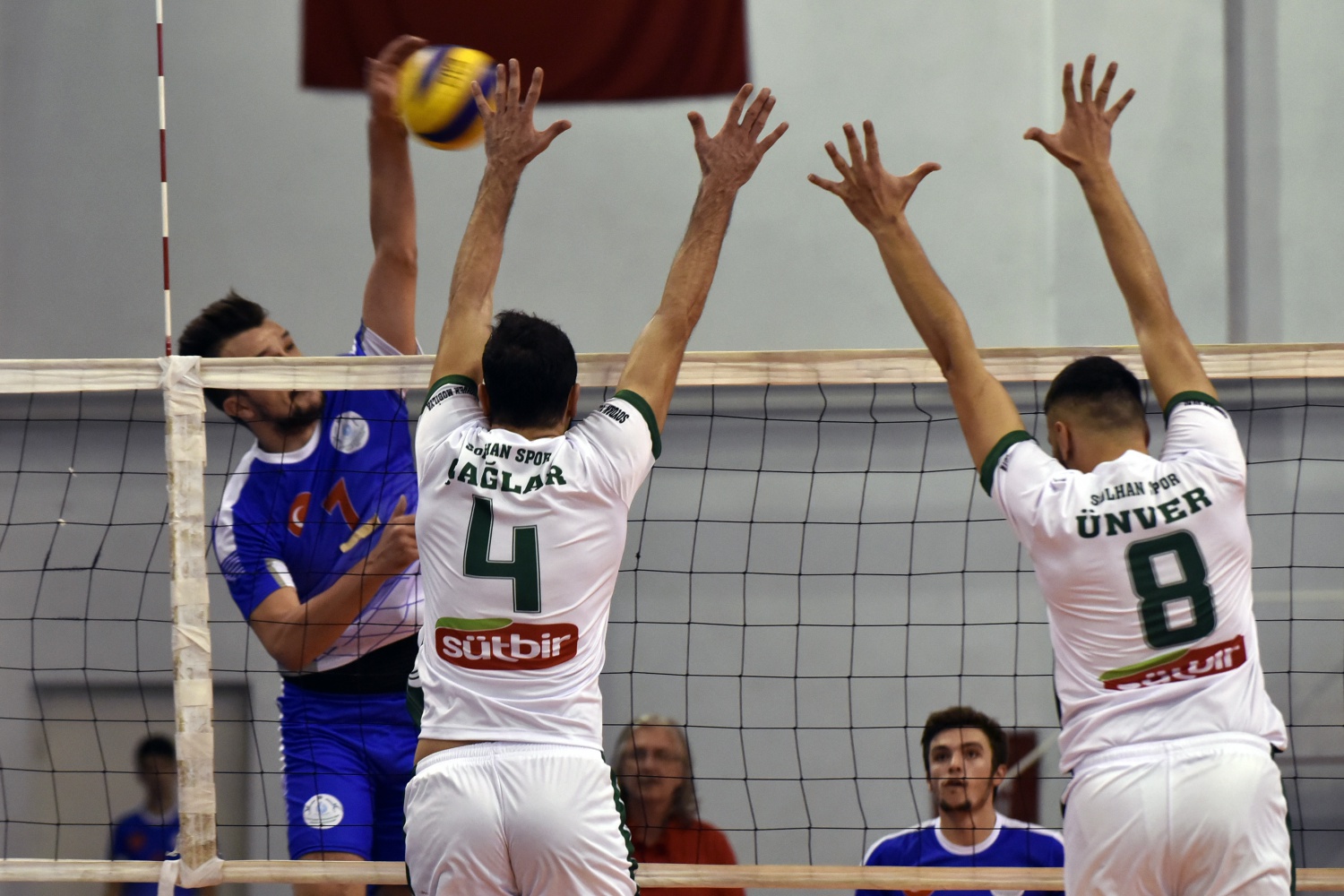 Torul Gençlik kötü başladı: 1-3 15