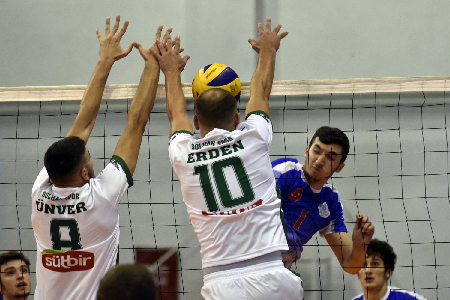 Torul Gençlik kötü başladı: 1-3 17