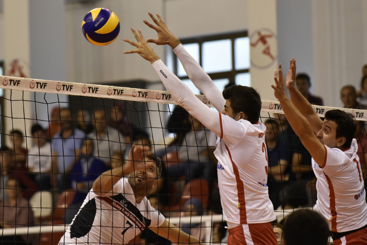 Torul Gençlik kötü başladı: 0-3 23