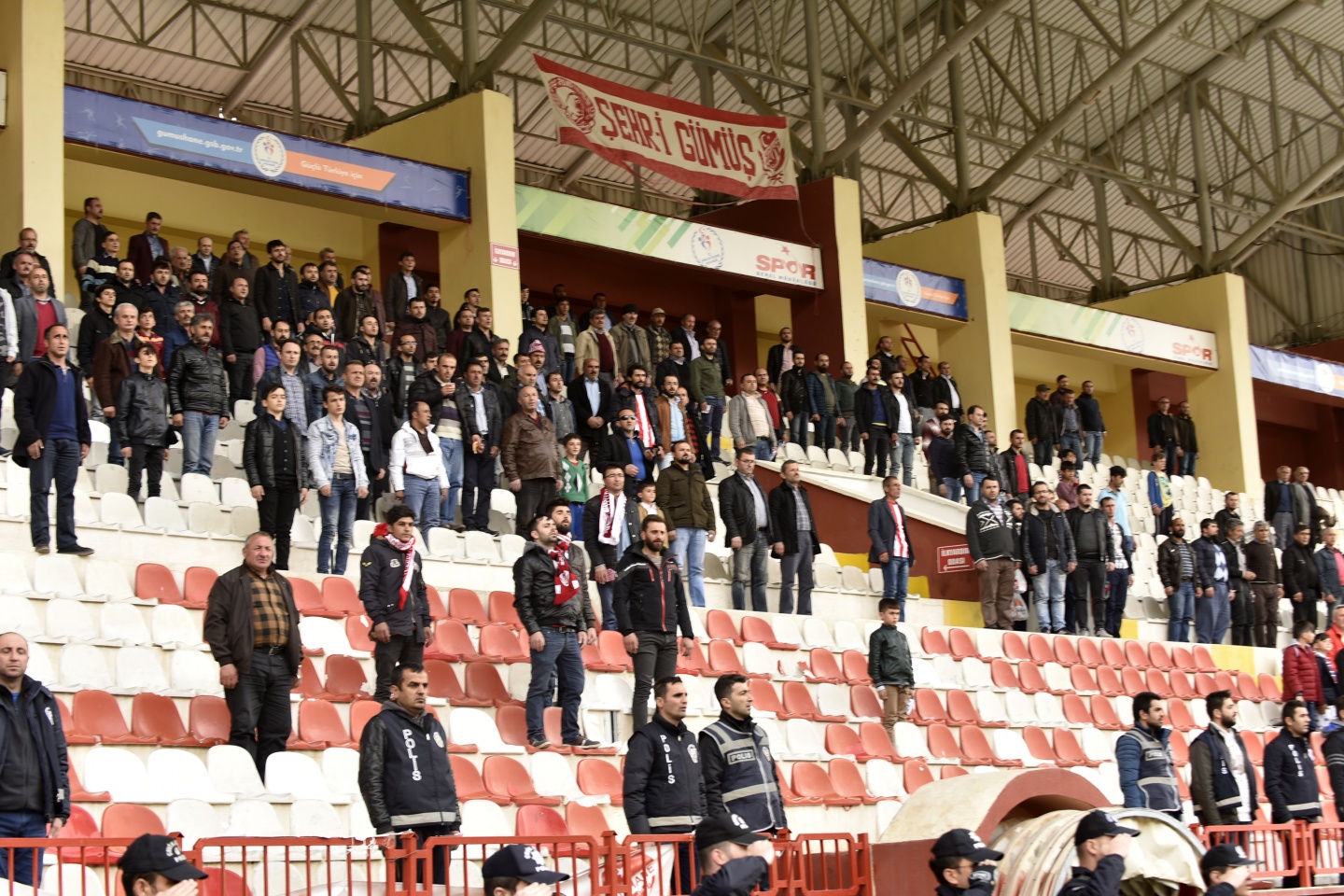 Gümüş'ten play-off rakiplerine gözdağı: 3-0 37