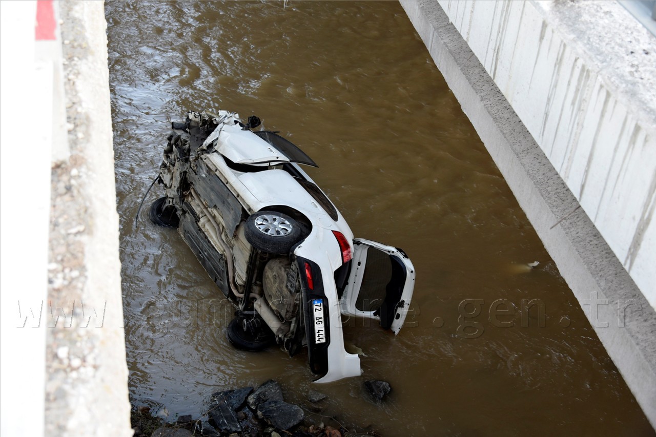 Gümüşhane'de kaza: 3 yaralı 1
