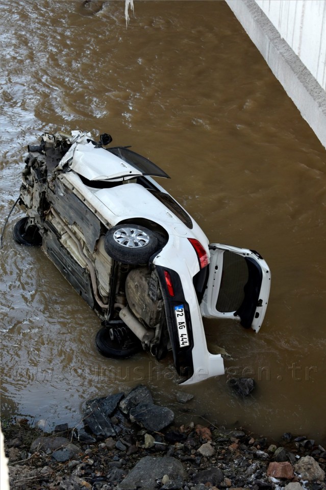 Gümüşhane'de kaza: 3 yaralı 3