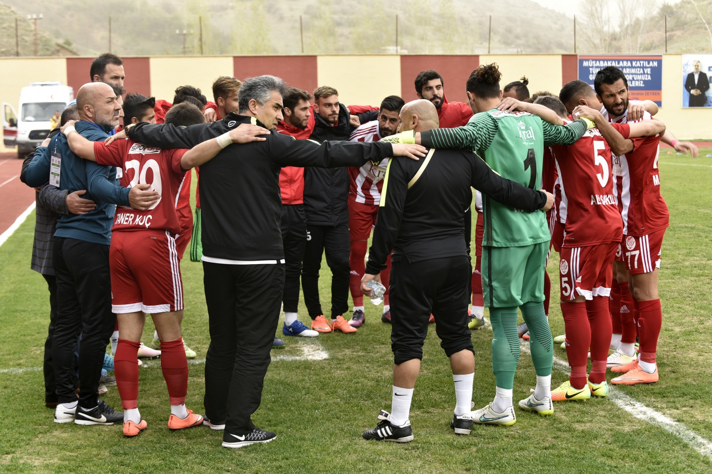 Gümüş'ten play-off rakiplerine gözdağı: 3-0 17