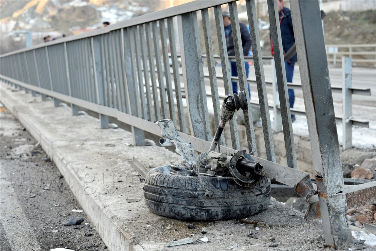 Gümüşhane'de kaza: 3 yaralı 7