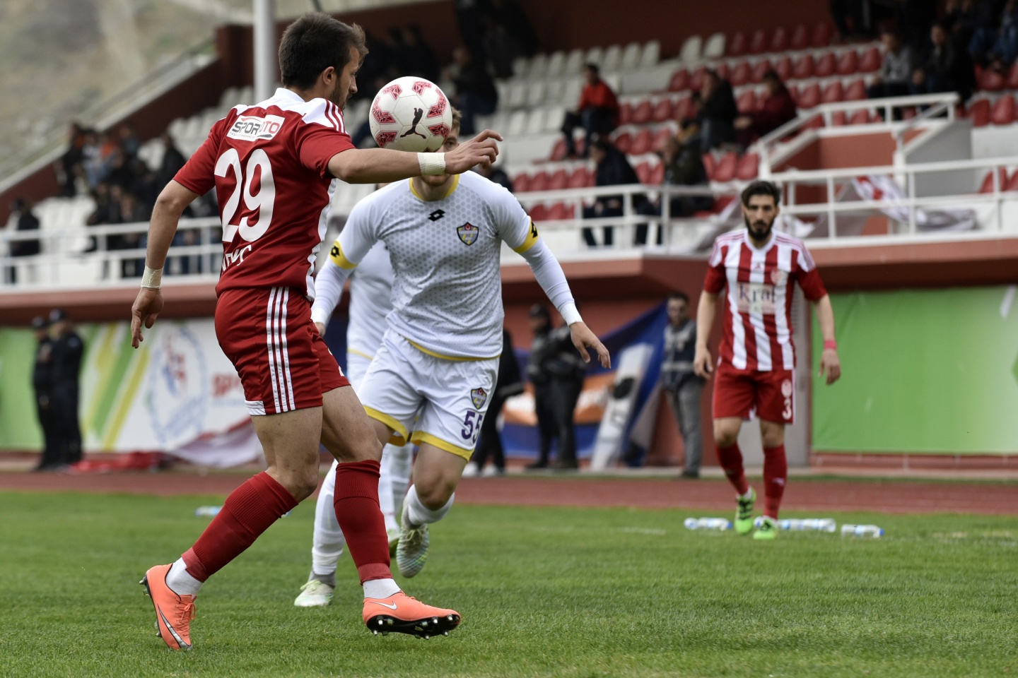 Gümüş'ten play-off rakiplerine gözdağı: 3-0 18