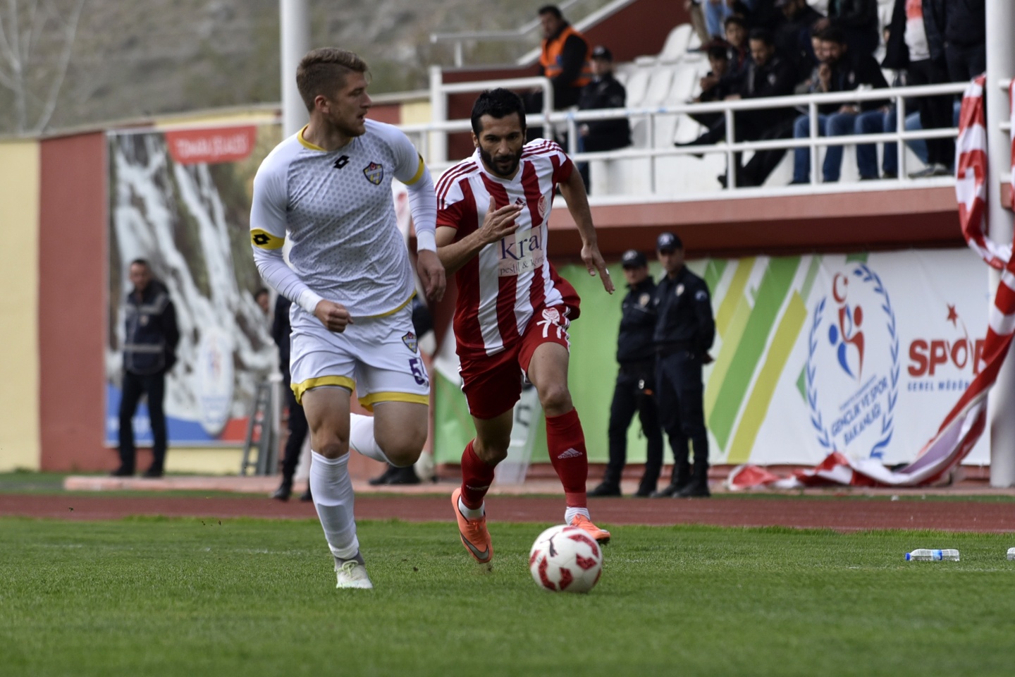 Gümüş'ten play-off rakiplerine gözdağı: 3-0 10