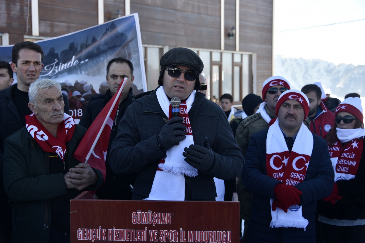 Gümüşhane, Zigana dağında eksi 4 derecede Sarıkamış şehitleri için yürüdü 77