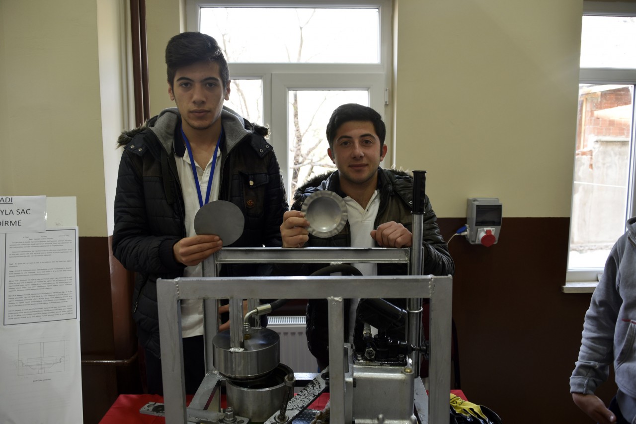 Genç bilim adamlarından TÜBİTAK bilim fuarı 10