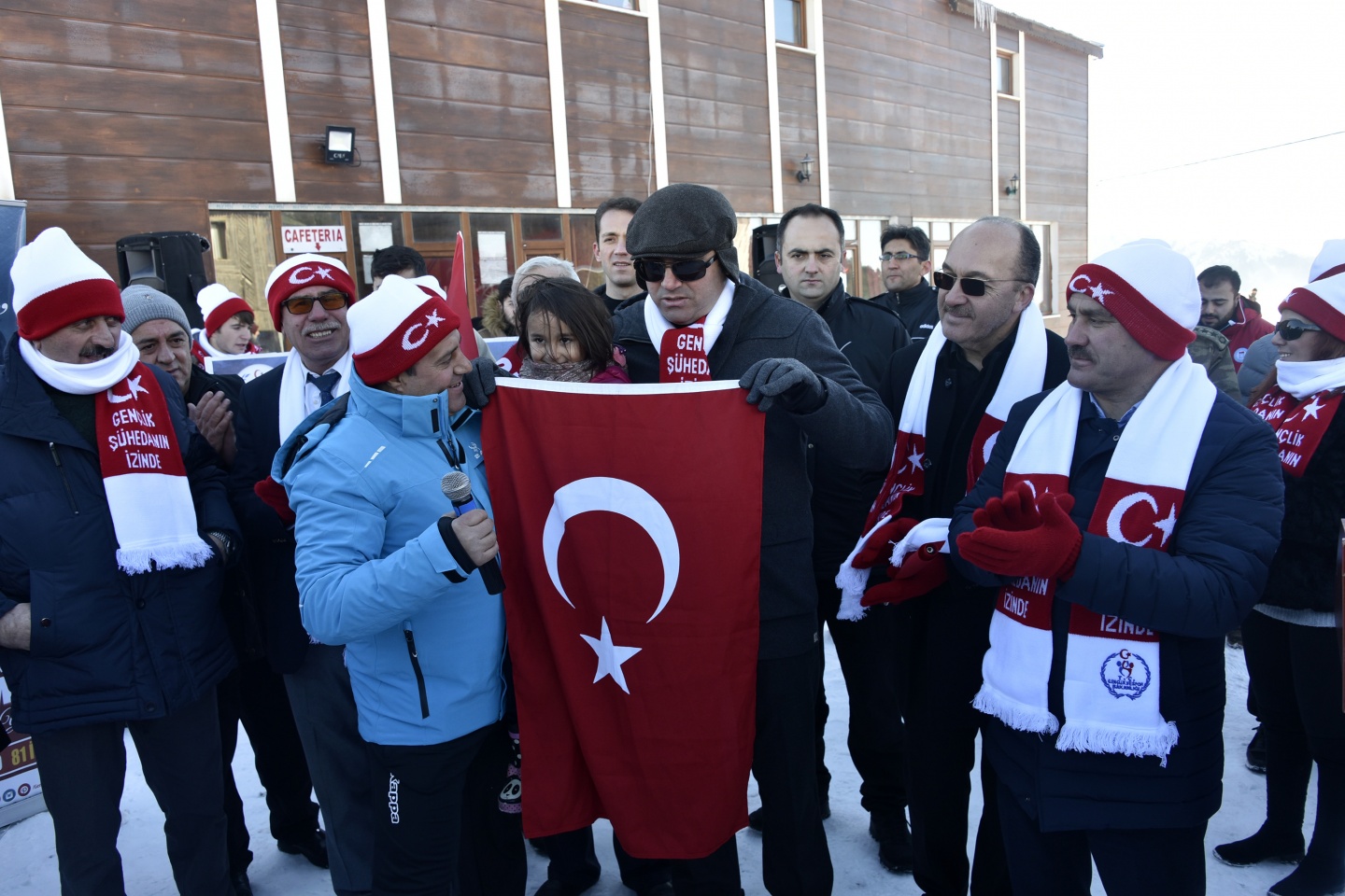 Gümüşhane, Zigana dağında eksi 4 derecede Sarıkamış şehitleri için yürüdü 76