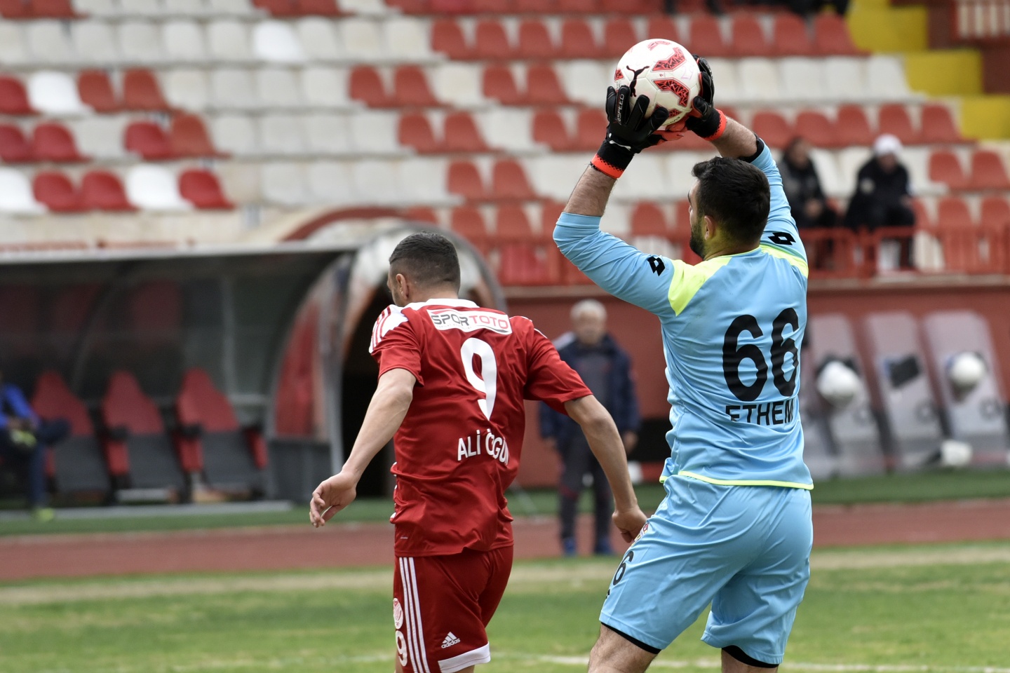 Gümüş'ten play-off rakiplerine gözdağı: 3-0 25