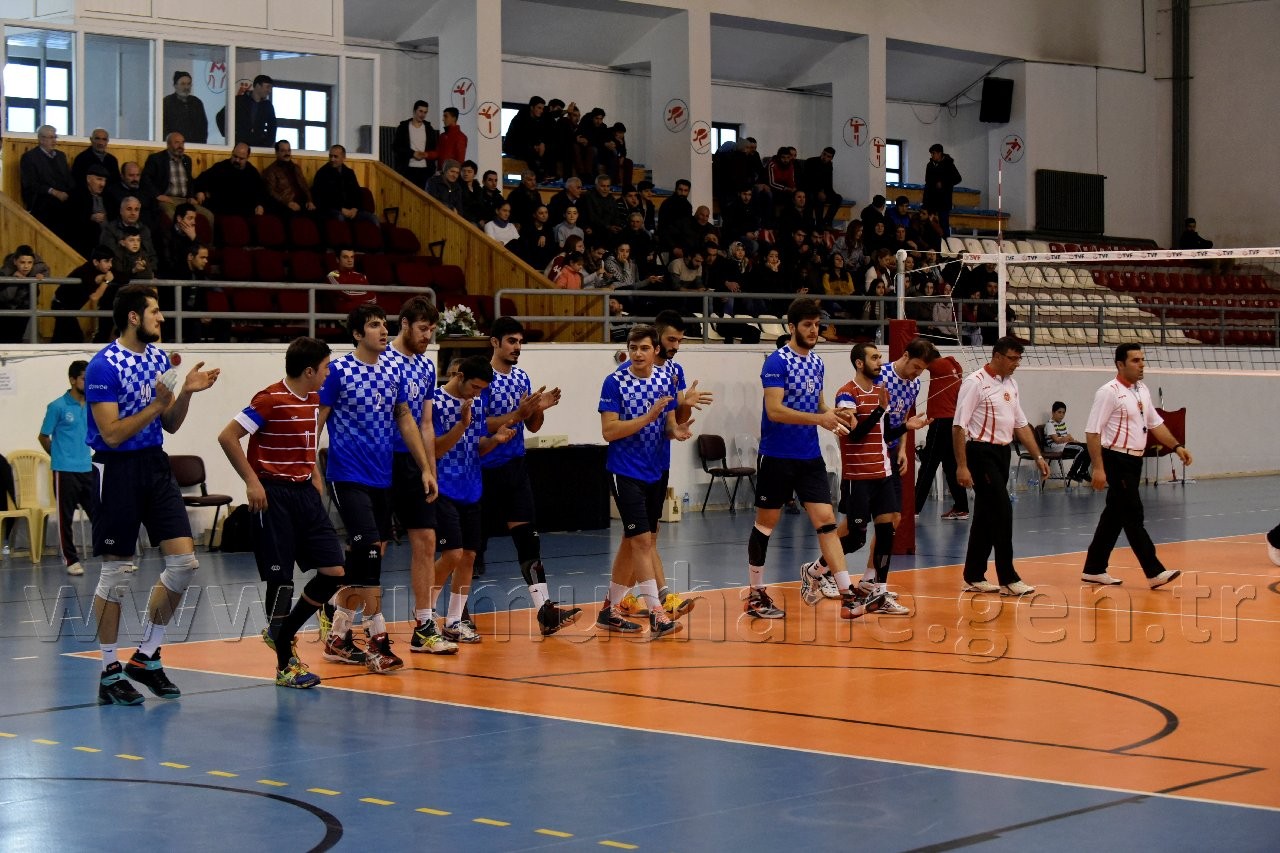 Torul fırtına gibi esiyor: 3-0 3