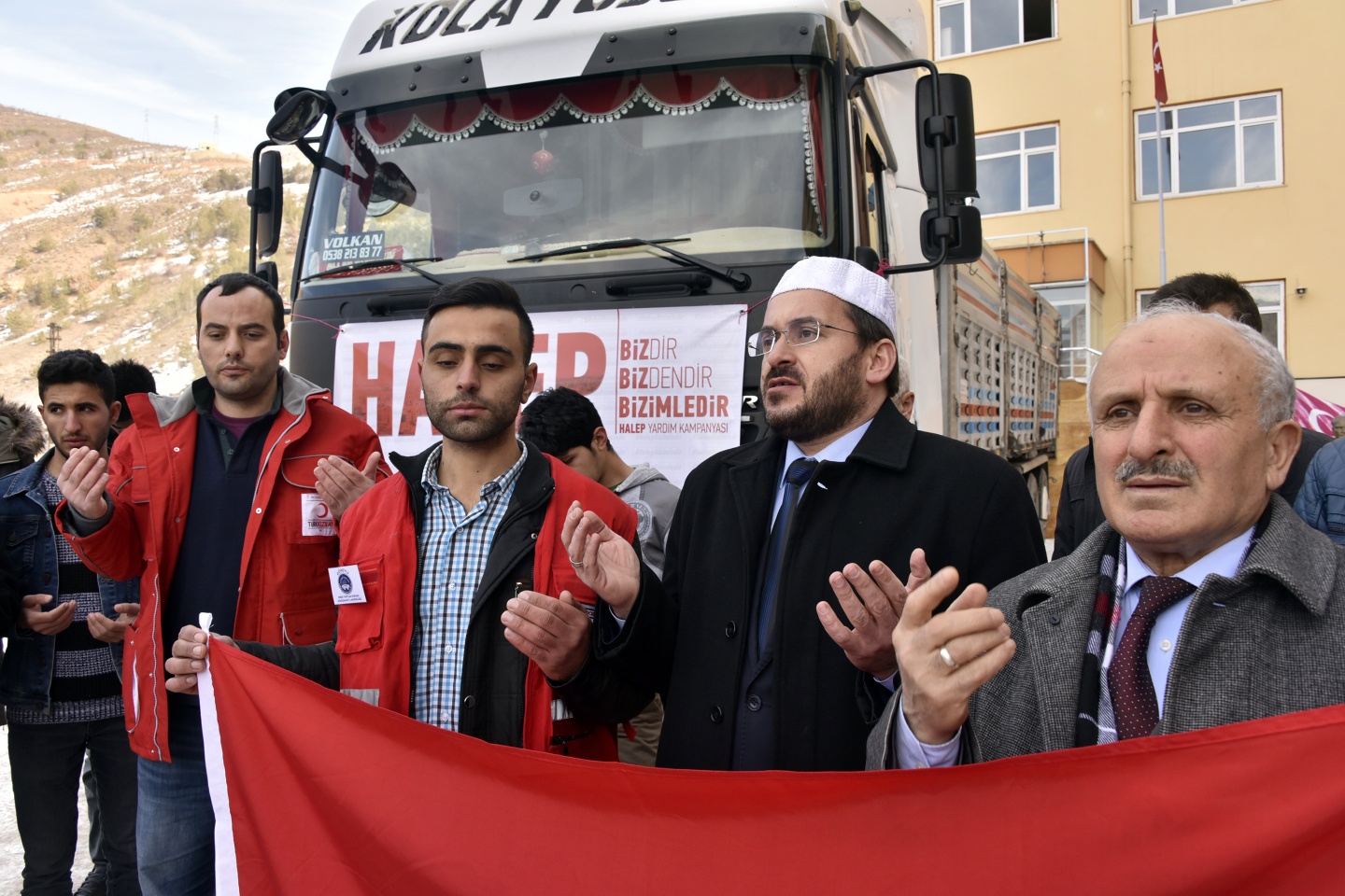 Gümüşhane’de KYK’lı öğrencilerden Halep’e büyük vefa 8