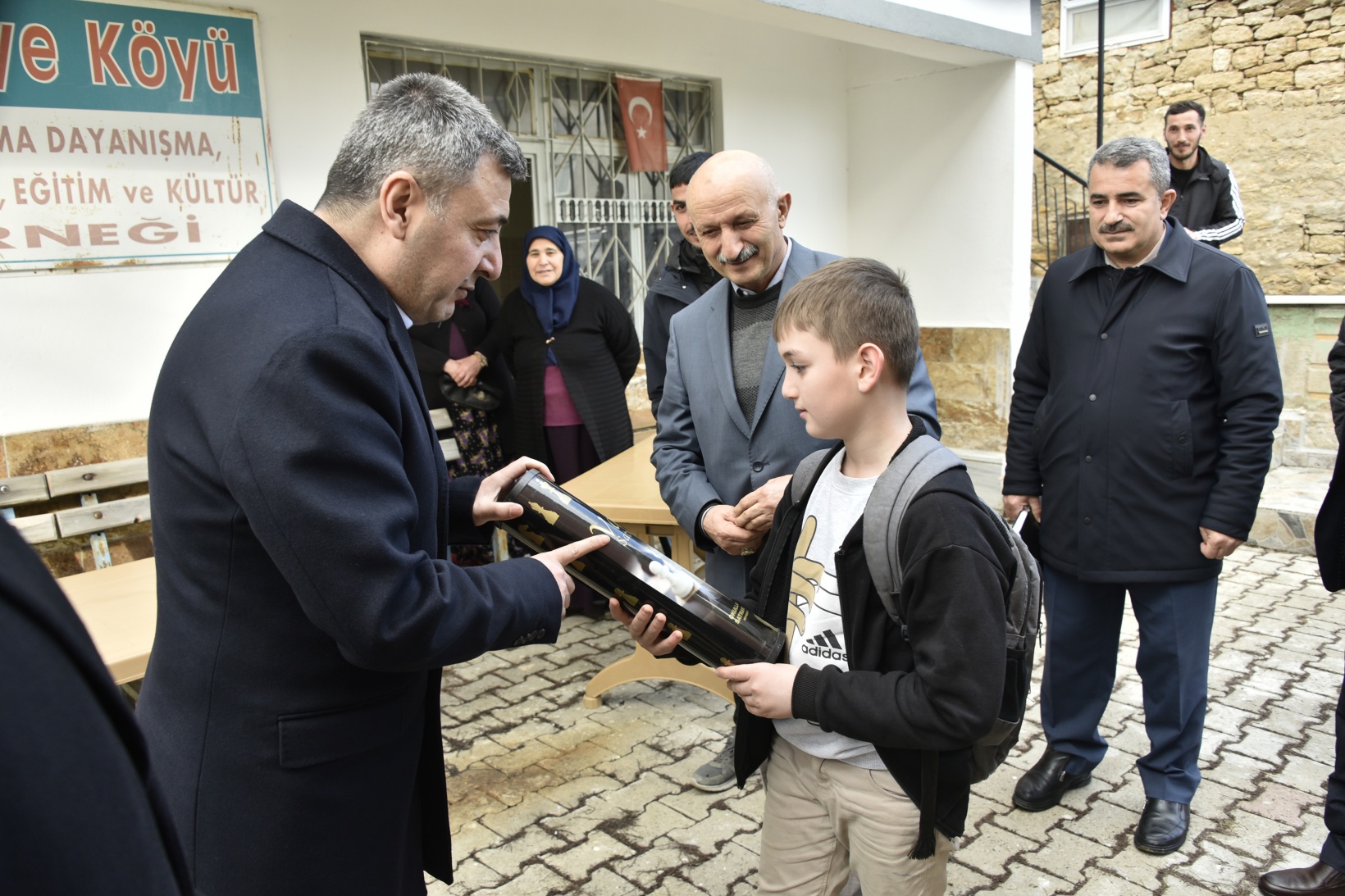 Vali Tanrısever köy ziyaretlerine Şiran'la devam etti 12