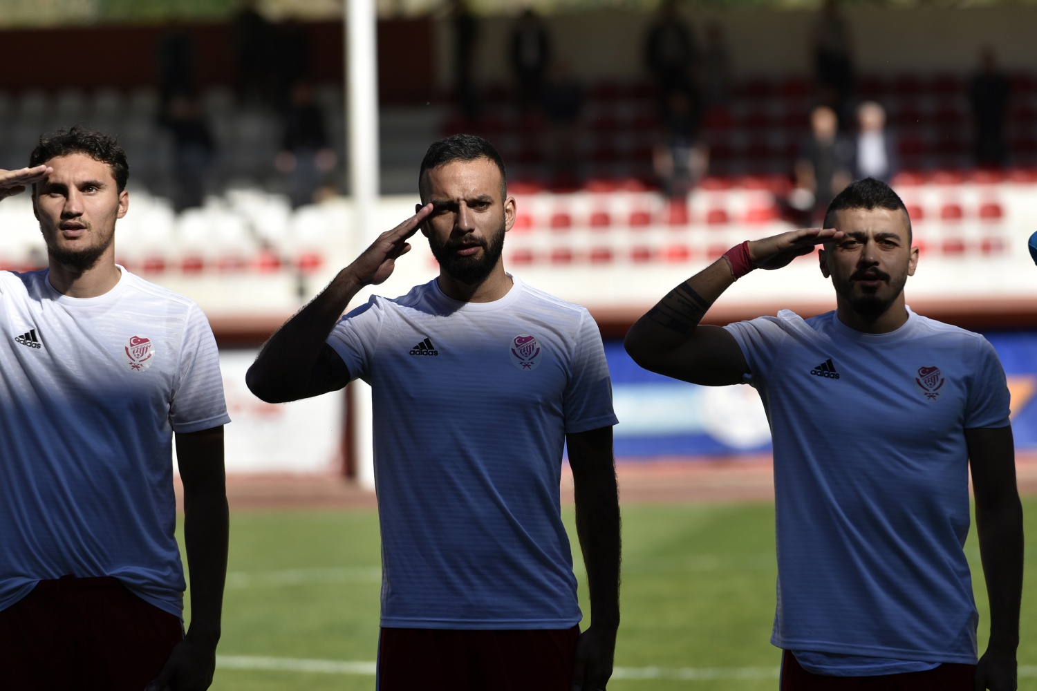 Gümüş son dakikada yıkıldı: 0-1 8