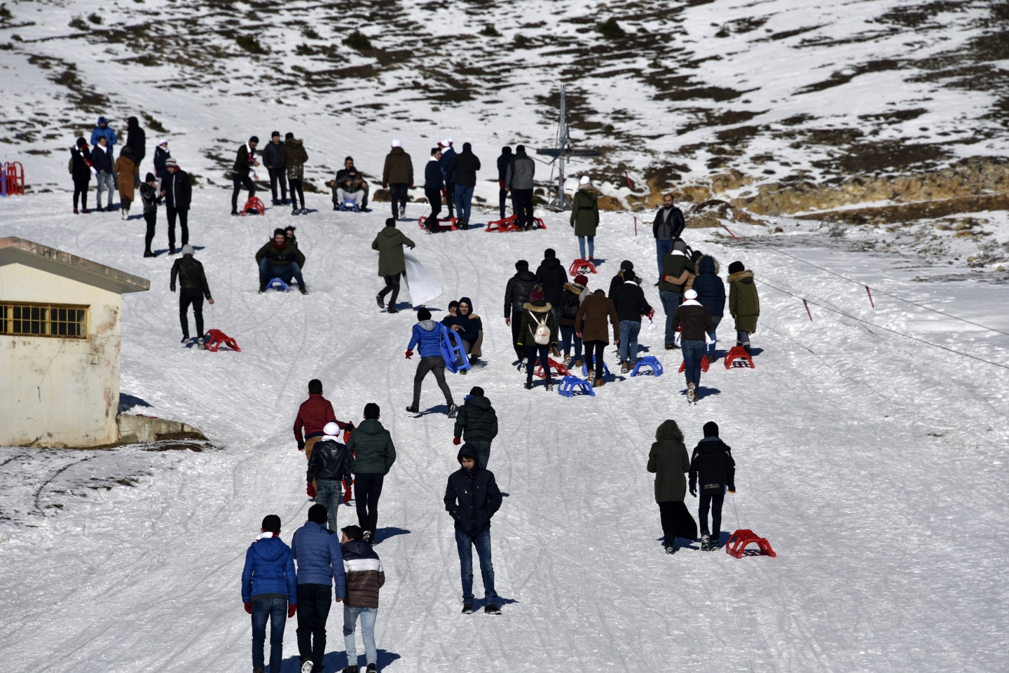 Zigana’da kızak keyfine Gümüşhane protokolü de ortak oldu 7