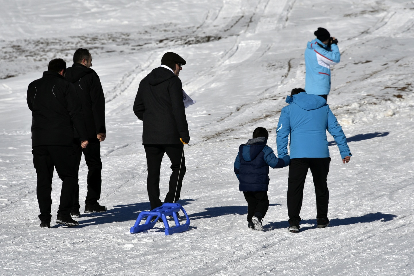 Zigana’da kızak keyfine Gümüşhane protokolü de ortak oldu 8