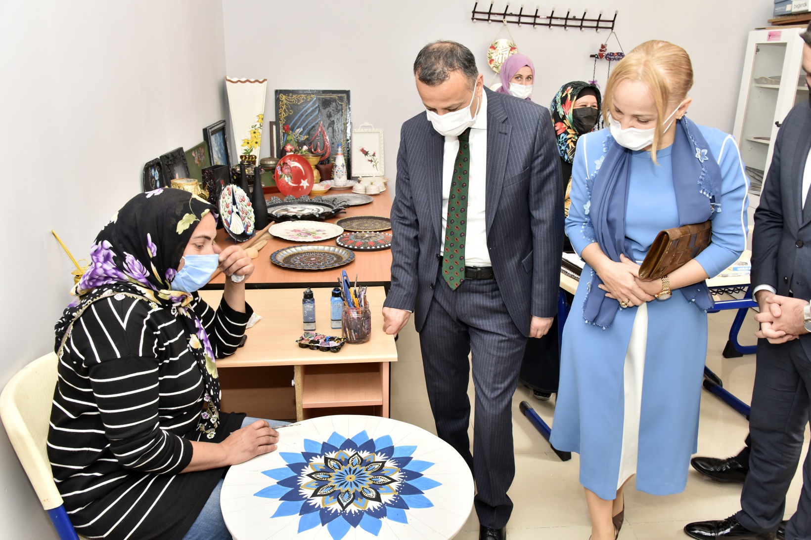 Vali Taşbilek Torul ilçesinde incelemelerde bulundu 13