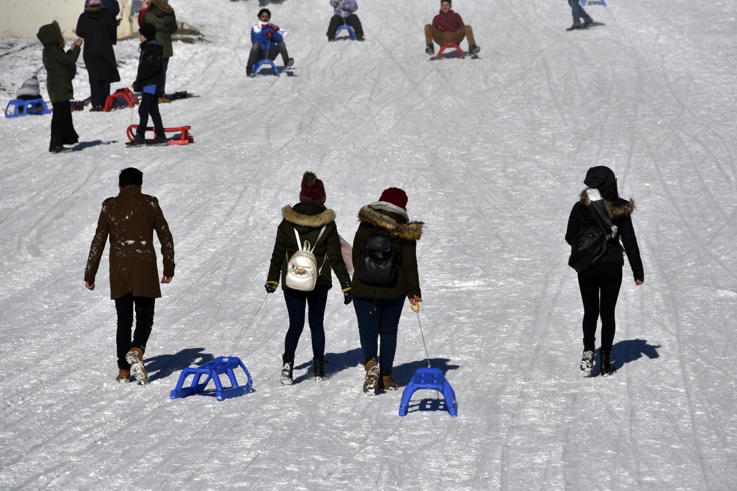 Zigana’da kızak keyfine Gümüşhane protokolü de ortak oldu 14