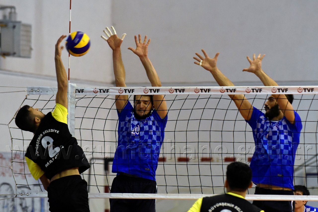 Torul fırtına gibi esiyor: 3-0 26