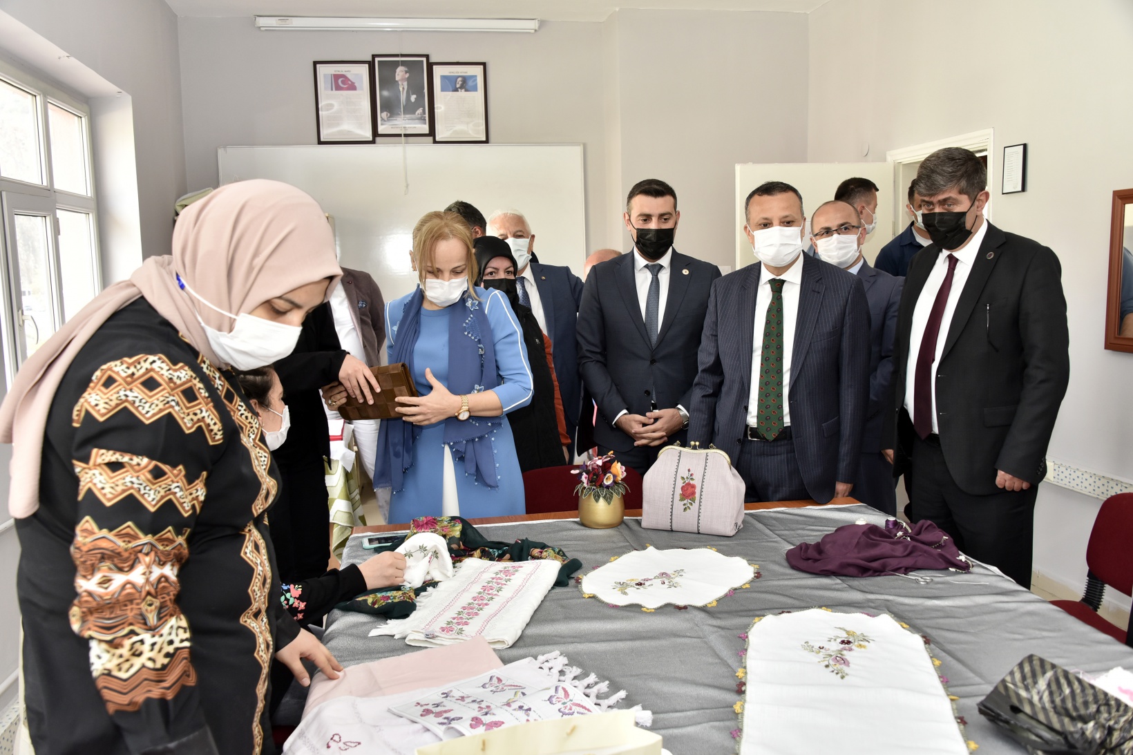 Vali Taşbilek Torul ilçesinde incelemelerde bulundu 8