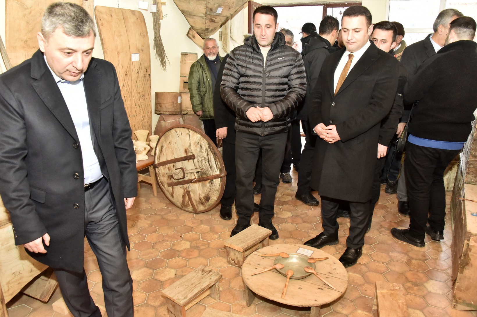 Vali Tanrısever köy ziyaretlerine Şiran'la devam etti 52