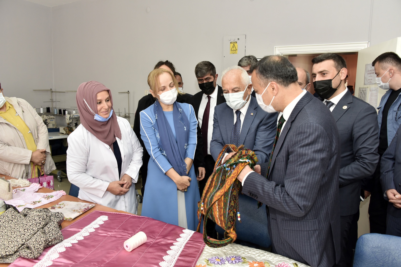 Vali Taşbilek Torul ilçesinde incelemelerde bulundu 10