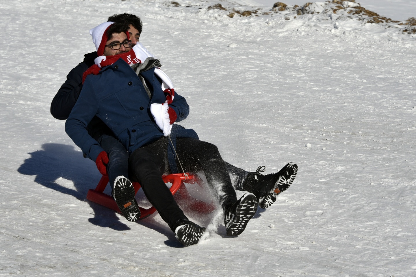 Zigana’da kızak keyfine Gümüşhane protokolü de ortak oldu 17