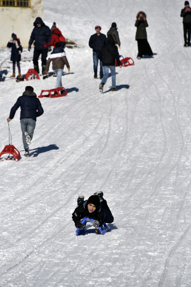 Zigana’da kızak keyfine Gümüşhane protokolü de ortak oldu 22