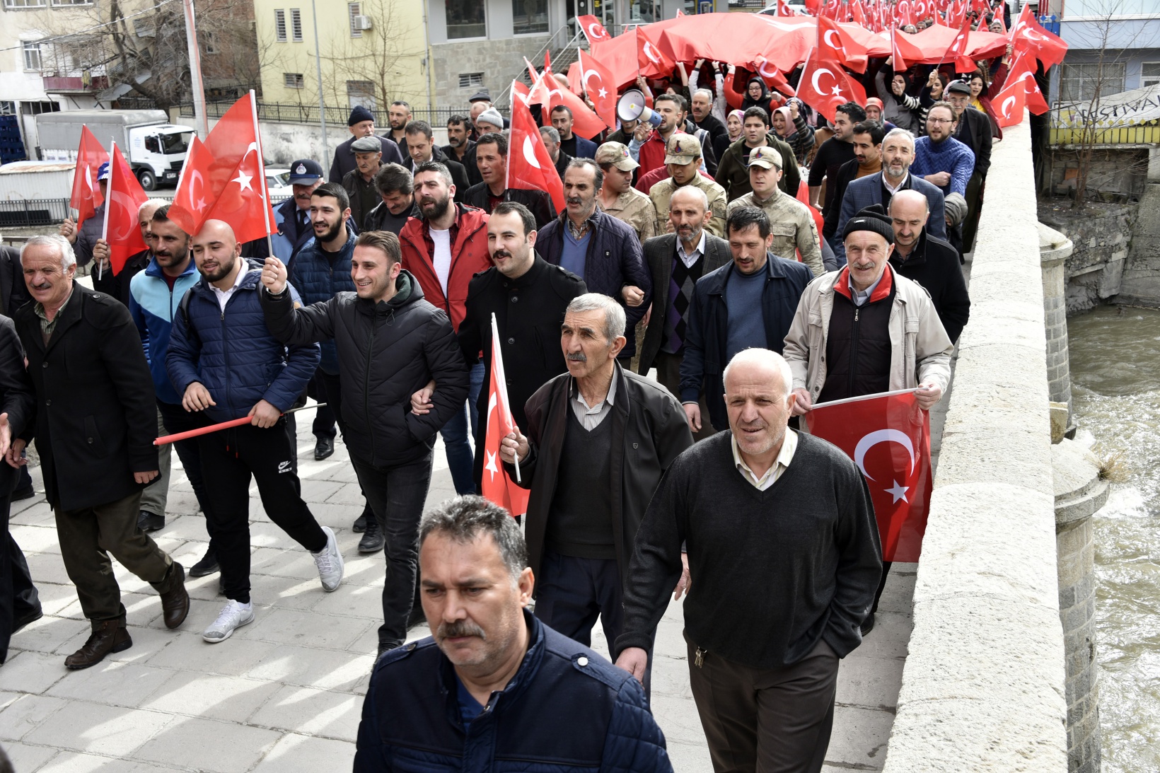 Torul’da Mehmetçiğe destek yürüyüşü 25