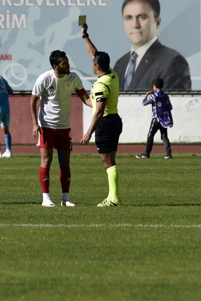 Gümüş son dakikada yıkıldı: 0-1 19