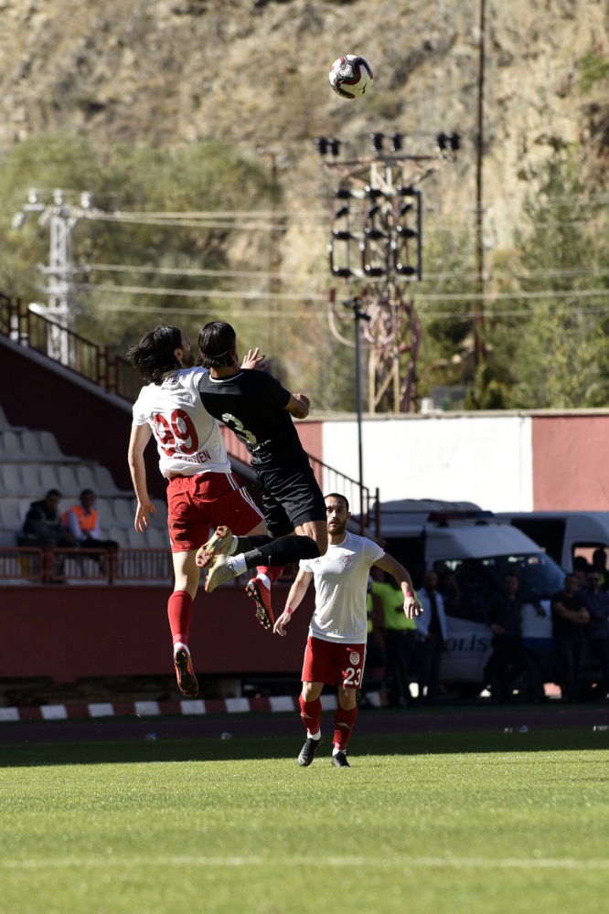 Gümüş son dakikada yıkıldı: 0-1 26