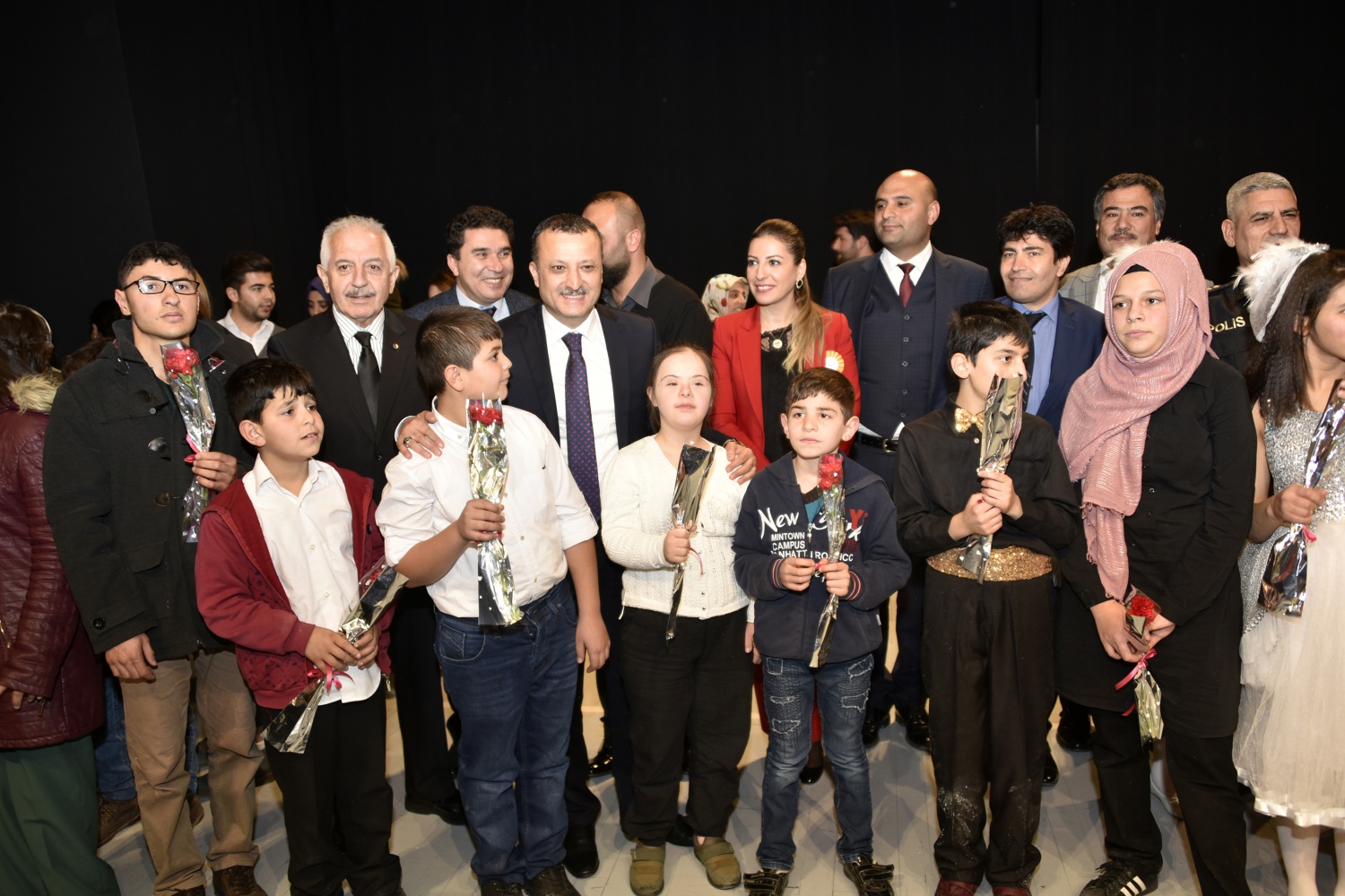 Gümüşhane’de özel öğrencilerden özel gösteri 60