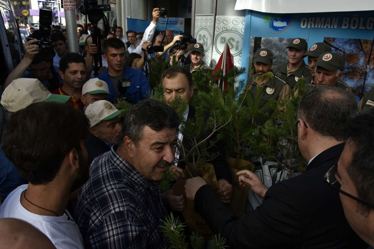 Bakan Eroğlu Gümüşhane’de 182 milyon TL’lik tesislerin temelini attı 35