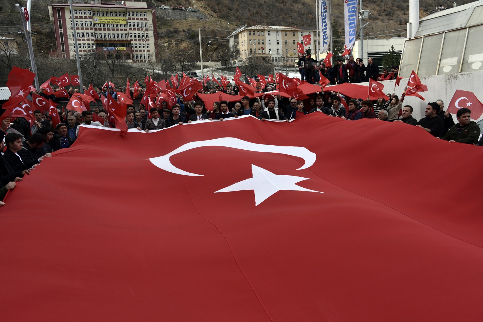 Torul’da Mehmetçiğe destek yürüyüşü 14