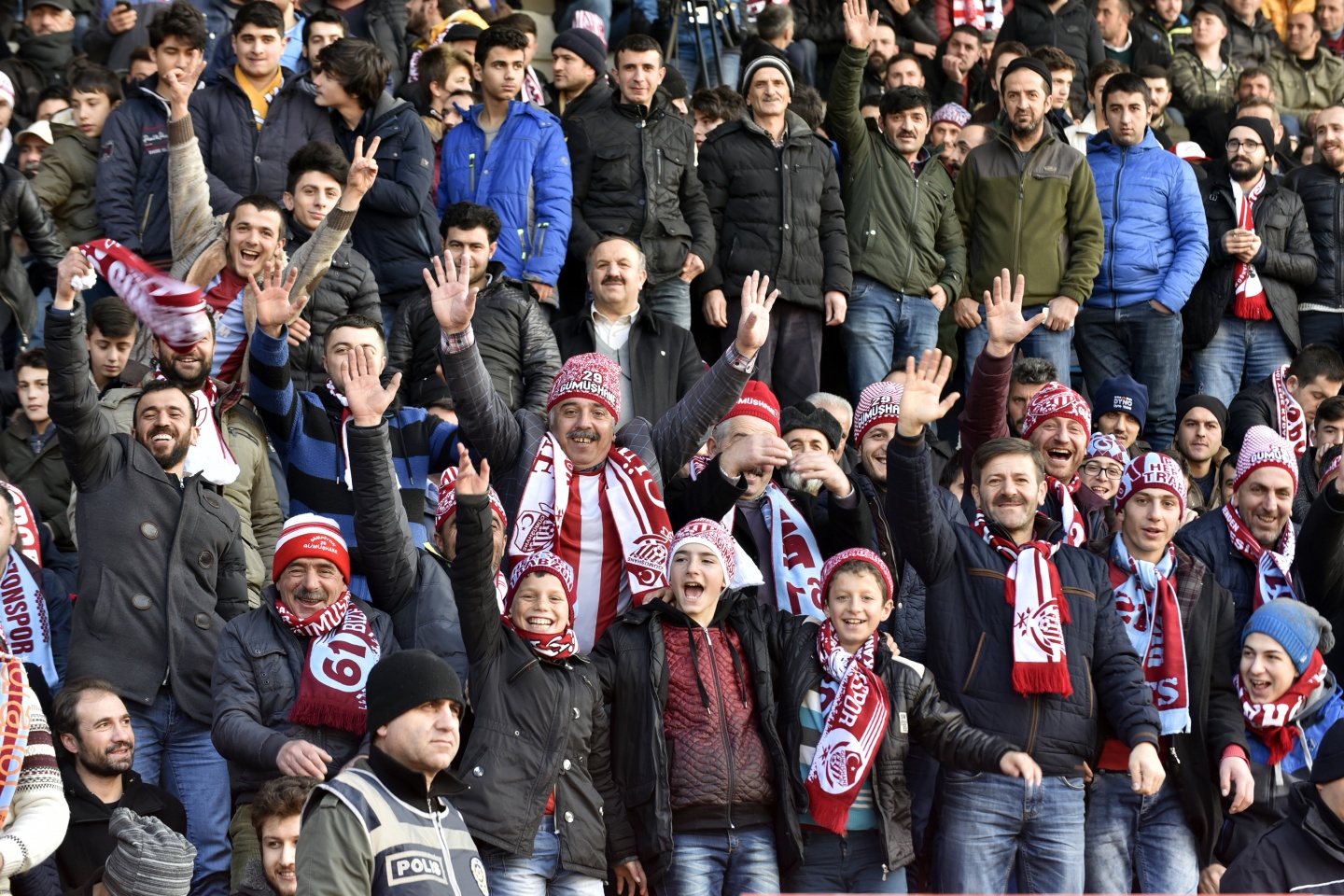 Gümüş tarih yazdı 124